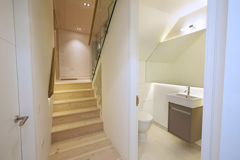 Bourne-Lane-house-by-Nash-Baker