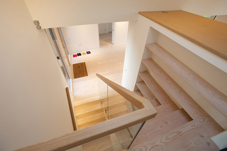 Bourne-Lane-house-by-Nash-Baker