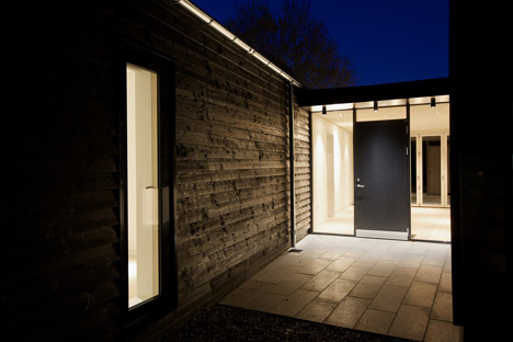 Bourne-Lane-house-by-Nash-Baker