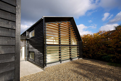 Bourne-Lane-house-by-Nash-Baker