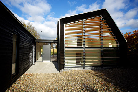 Bourne-Lane-house-by-Nash-Baker