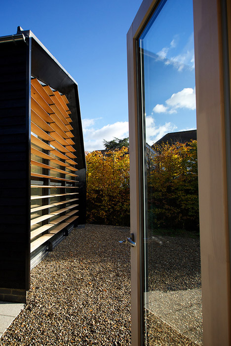 Bourne-Lane-house-by-Nash-Baker