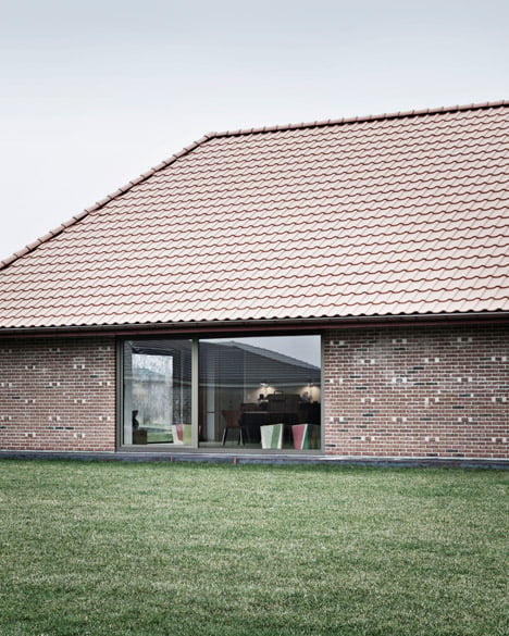 Brick-House-by-Leth-and-Gori