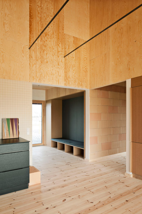 Brick-House-by-Leth-and-Gori