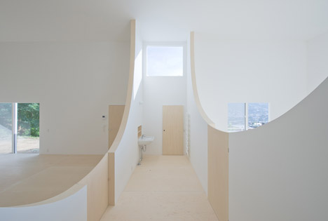 Brothers-House-by-Hiroshi-Kuno