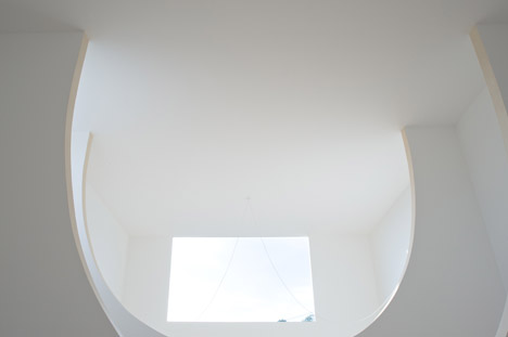 Brothers-House-by-Hiroshi-Kuno