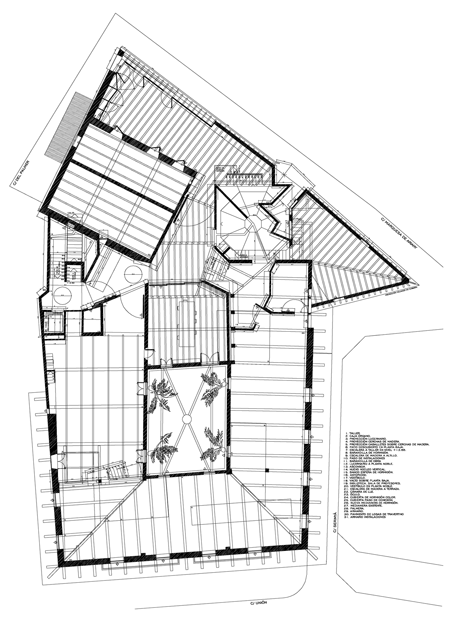 Casal Balaguer Cultural Centre by Flores & Prats and Duch-Pizá