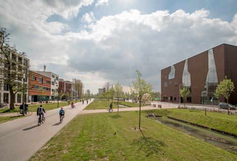 Climbing-and-Sports-Centre-in-Dordrecht-by-NL-Architects