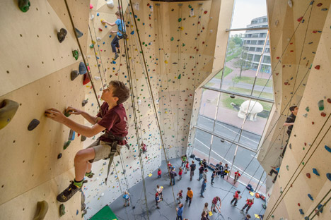 Climbing-and-Sports-Centre-in-Dordrecht-by-NL-Architects