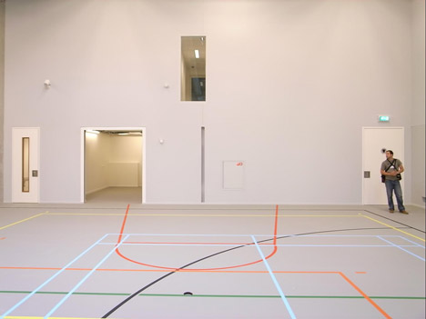 Climbing-and-Sports-Centre-in-Dordrecht-by-NL-Architects
