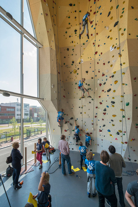 Climbing-and-Sports-Centre-in-Dordrecht-by-NL-Architects