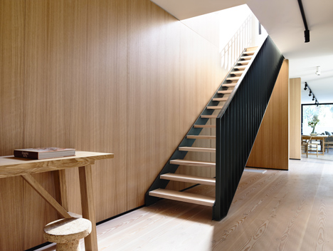 Fairbairn House in Melbourne by Inglis Architects