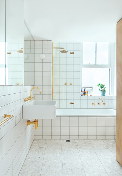 Flinders Lane Apartment by Clare Cousins Architects