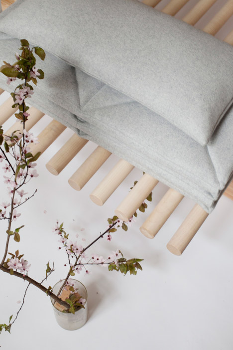 Hermes-Daybed-by-Ania-Rosinke