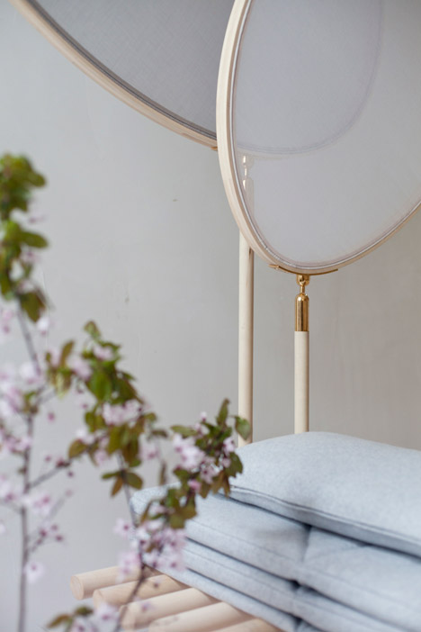 Hermes-Daybed-by-Ania-Rosinke