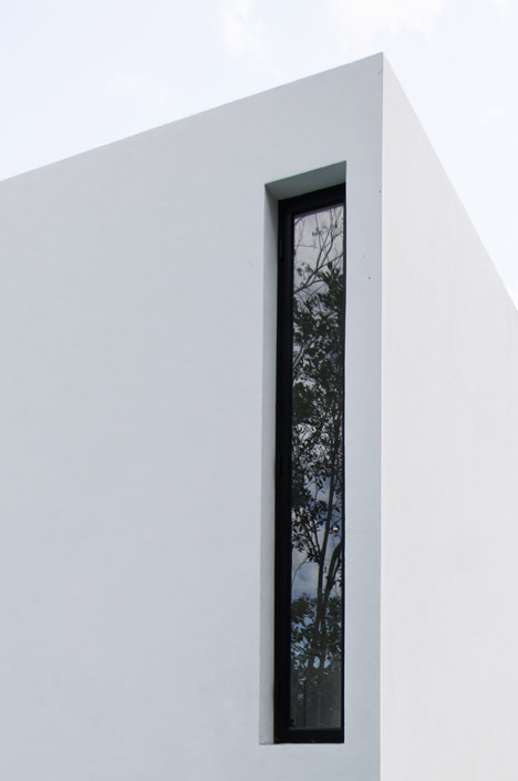 House-in-Cancun-Mexico-by-Warm-Architects