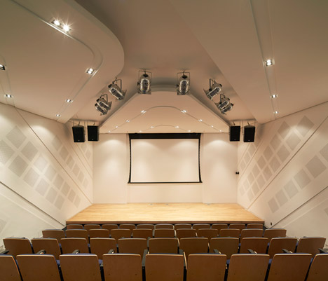 Issam-Fares-Institute-by-Zaha-Hadid