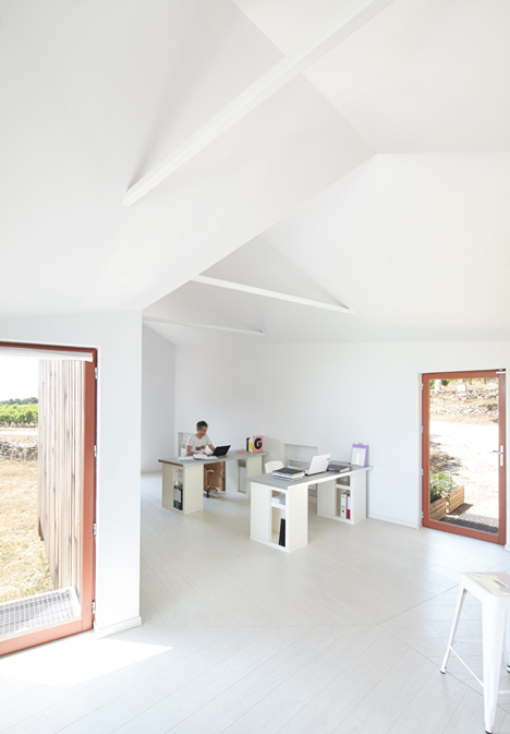 La Cabotte by h2o Architectes