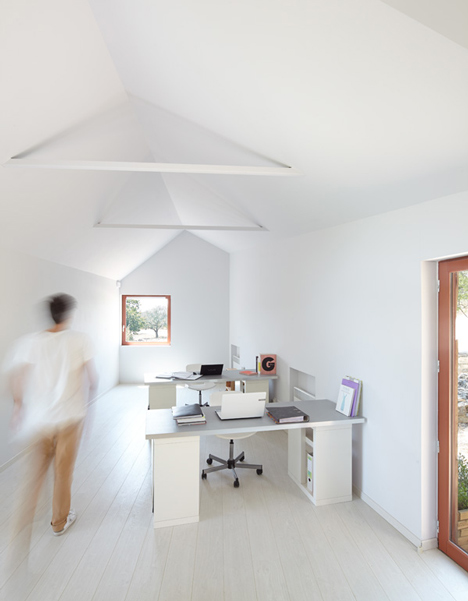 La Cabotte by h2o Architectes