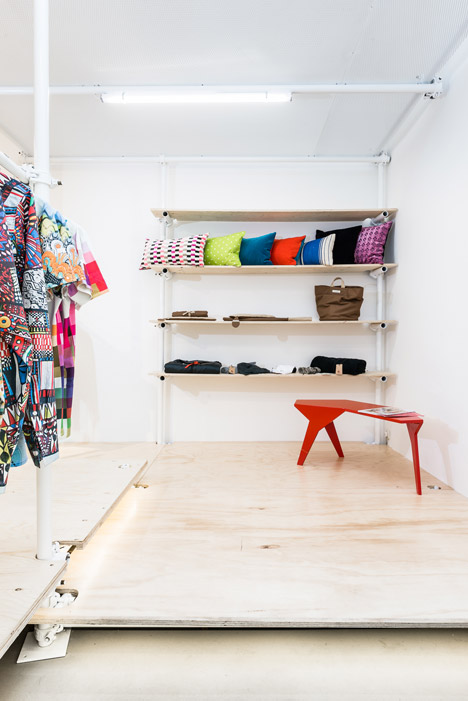 NO-WODKA-concept-store-in-Berlin-by-Kontent
