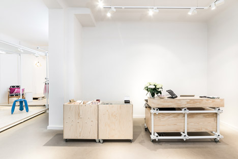 NO-WODKA-concept-store-in-Berlin-by-Kontent
