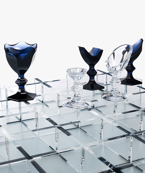 Nendo glass chess set for Baccarat