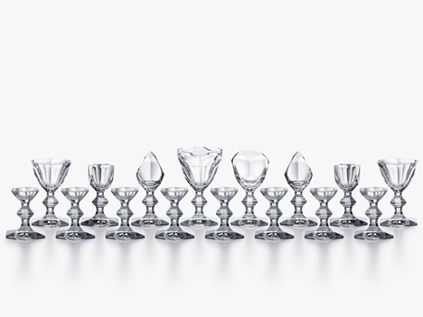 Nendo glass chess set for Baccarat