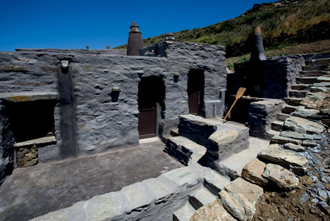 Retreat-in-Tinos-Island-by-Ioannis-Exarchou