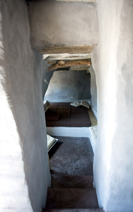 Retreat-in-Tinos-Island-by-Ioannis-Exarchou