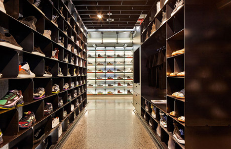 Sneakerboy-by-March-Studio