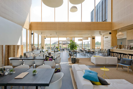 Swimming pool complex Maastricht by Slangen + Koenis Architecten