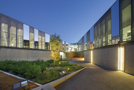 The-Australian-Plantbank-by-BVN-Donovan-Hill