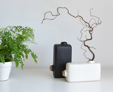 Vase Renverse by Paul Menand