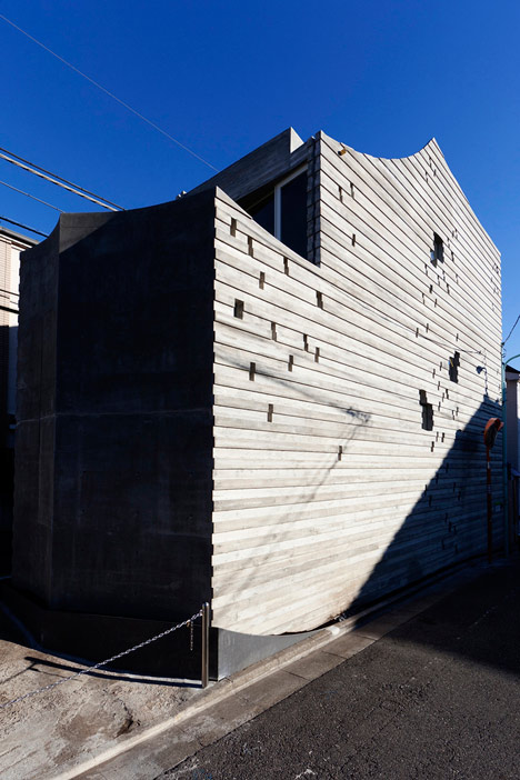 Wall of Nishihara by Masanori Kuwabara