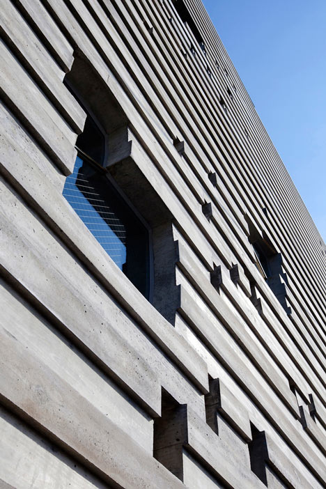 Wall of Nishihara by Masanori Kuwabara