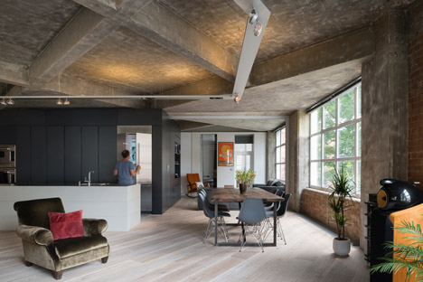 Warner-House-by-Inside-Out-Architecture