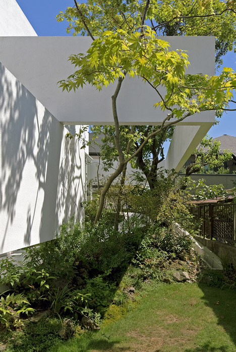 Atelier-bisque doll by UID Architects