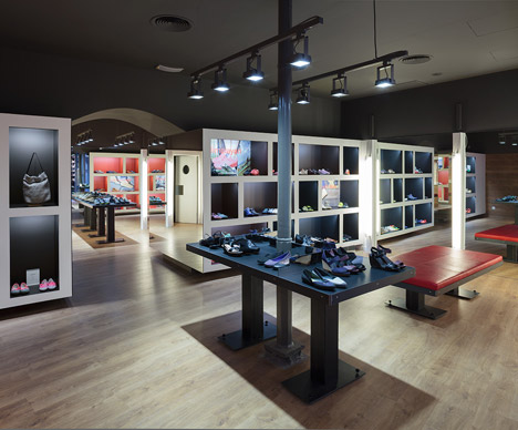 Camper store Palma de Mallorca by Fernando Amat