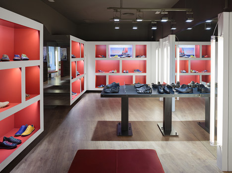 Camper store Palma de Mallorca by Fernando Amat