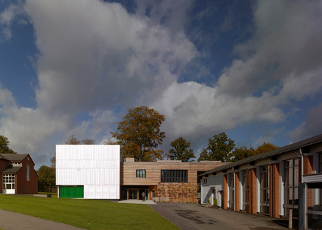 Communication Centre at Pangbourne College by Mitchell Taylor Workshop