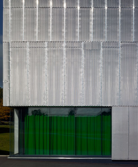 Communication Centre at Pangbourne College by Mitchell Taylor Workshop