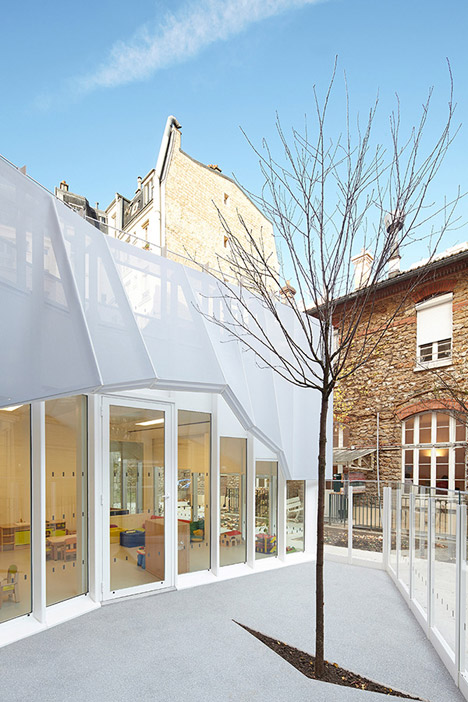 Epée de Bois by h2o architectes