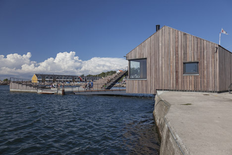 Hasle Harbour Bath by White Arkitetker