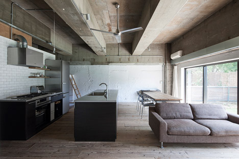 House with Loft by Hiroyuki Tanaka