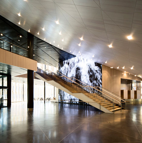 Karolinska Institutet auditorium by Wingardhs