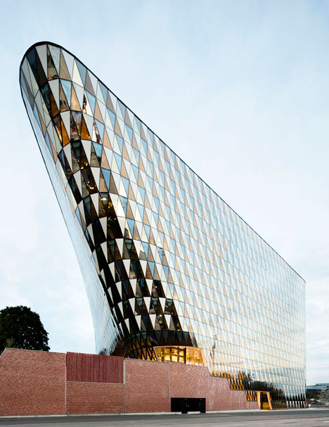 Karolinska Institutet auditorium by Wingardhs