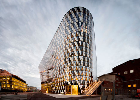 Karolinska Institutet auditorium by Wingardhs