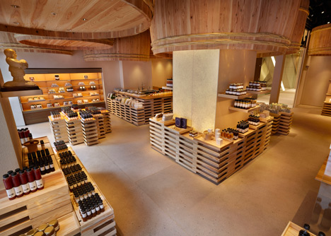Kayanoya soy sauce warehouse by Kengo Kuma