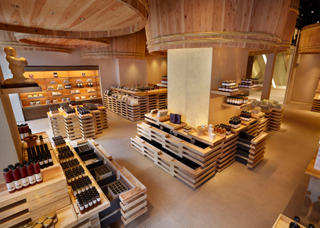 Kayanoya soy sauce warehouse by Kengo Kuma