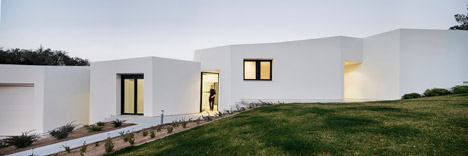House in Llavaneres by Mirag